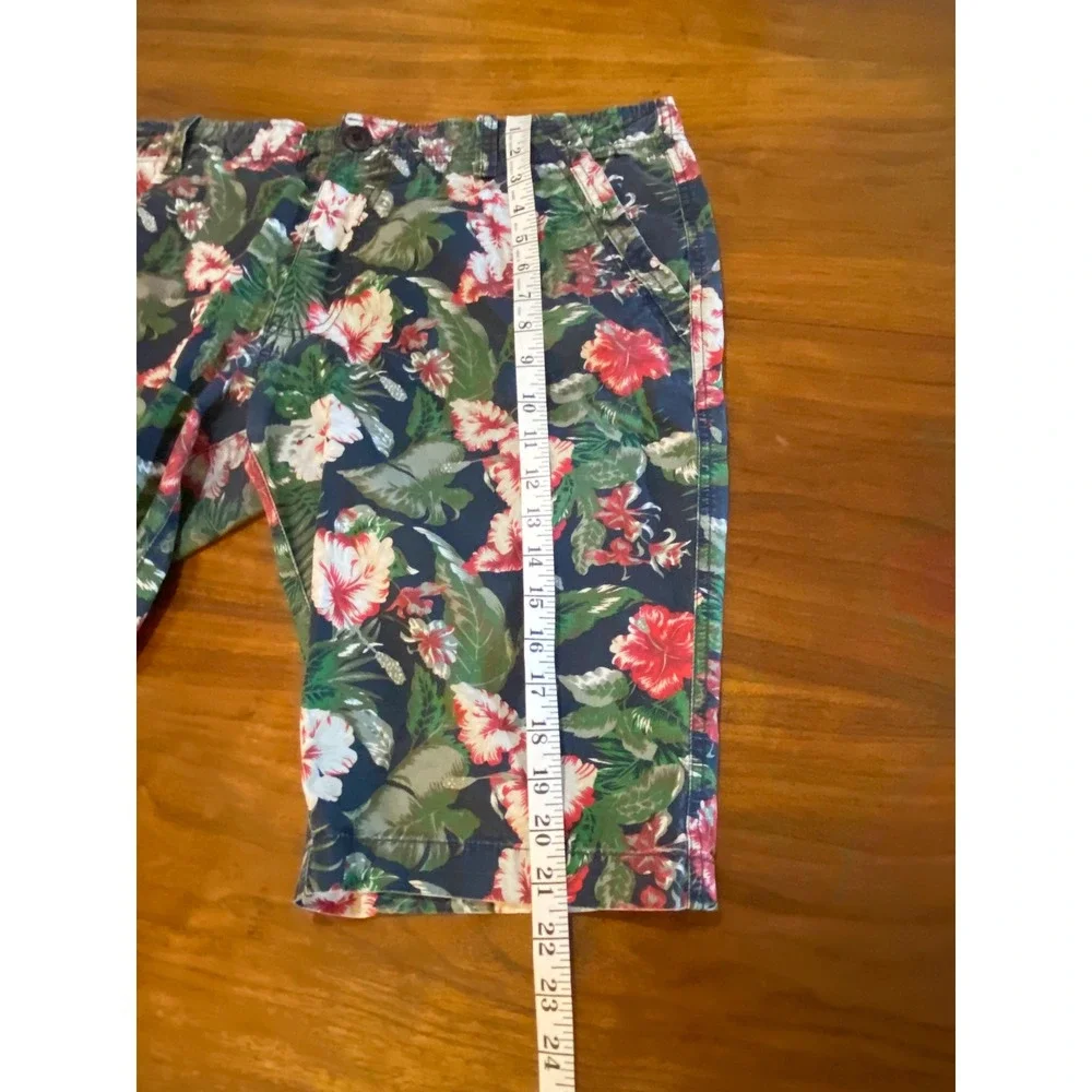 Breakbounce Streetwear Buddy Hug Floral Tropical Chino Shorts Mens 38 Navy Blue